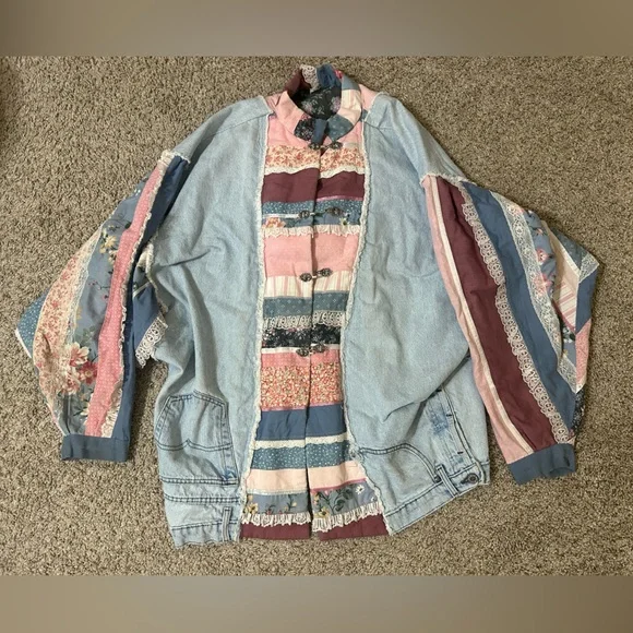 Levi's Multicolor Patchwork Upcycled Denim Jacket Lace SilverTab Women's OneSize - Picture 1 of 15